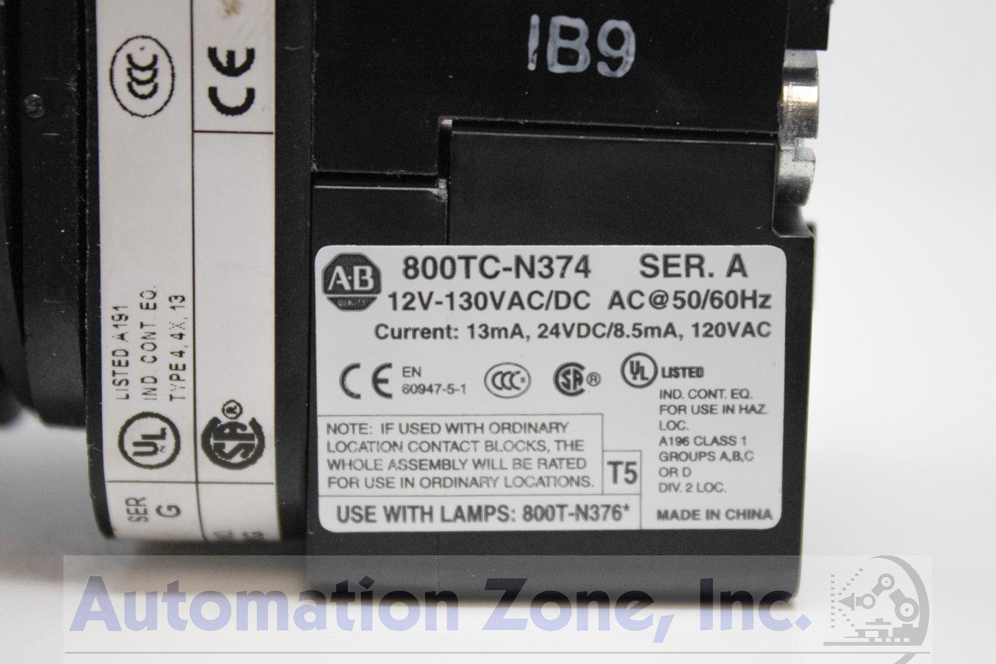 Allen-Bradley 800H-QRBH2G Illuminated Pushbutton – 30.5mm, Momentary, Green Extended Head, 12–130V AC/DC LED, 1 NO/1 NC