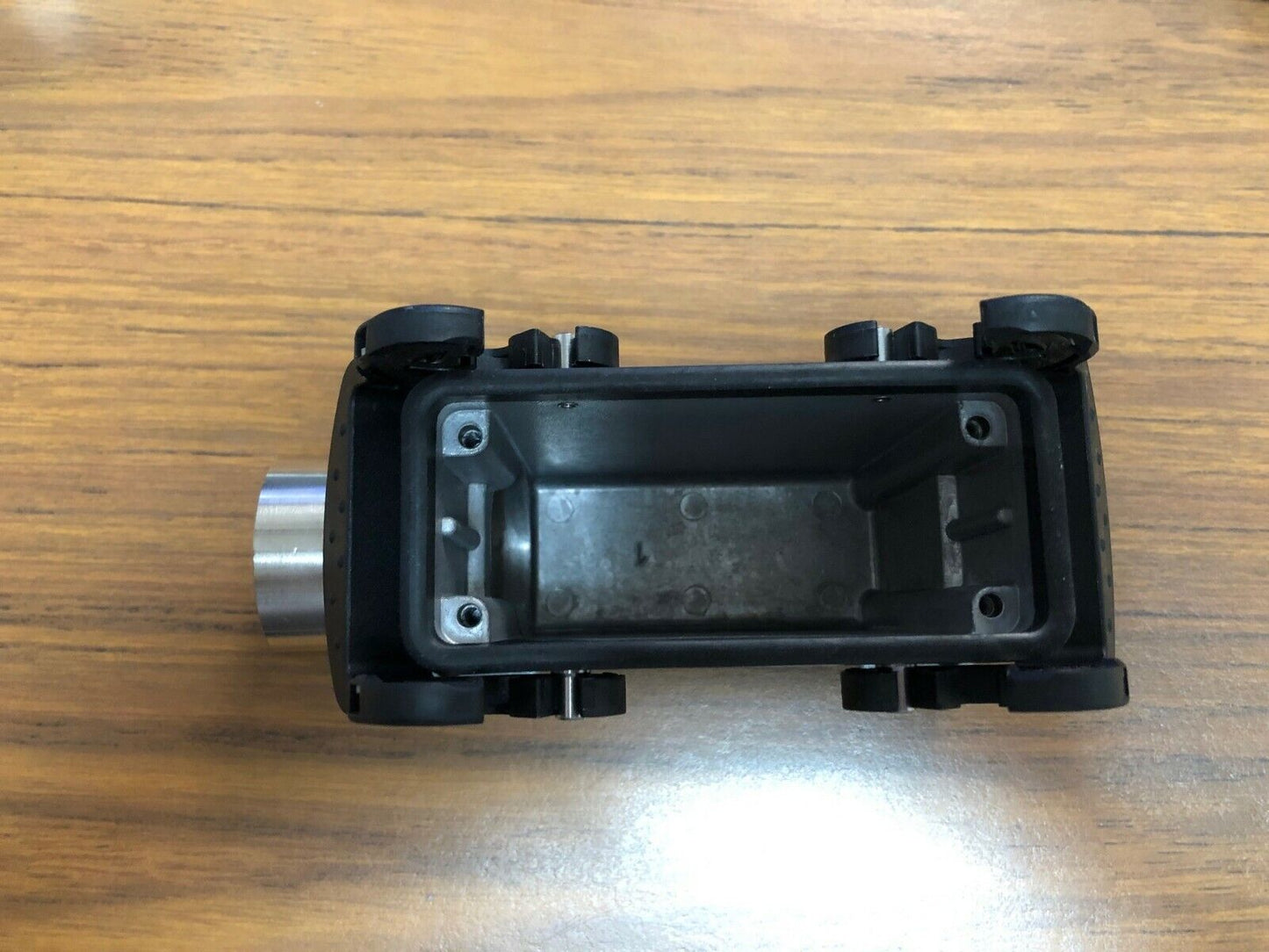 Walther, B16, Surface Mount Base without cover, 1 entry port, 1", NABB016-100